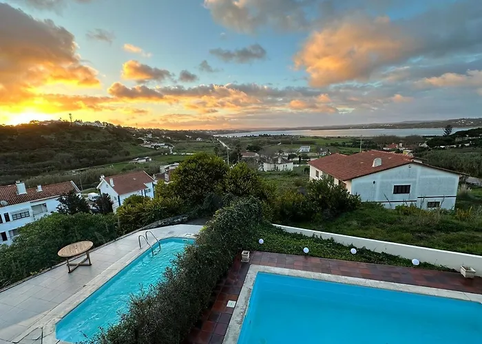 Villa Casa Andorinha With Private Pool & Coastal Views *