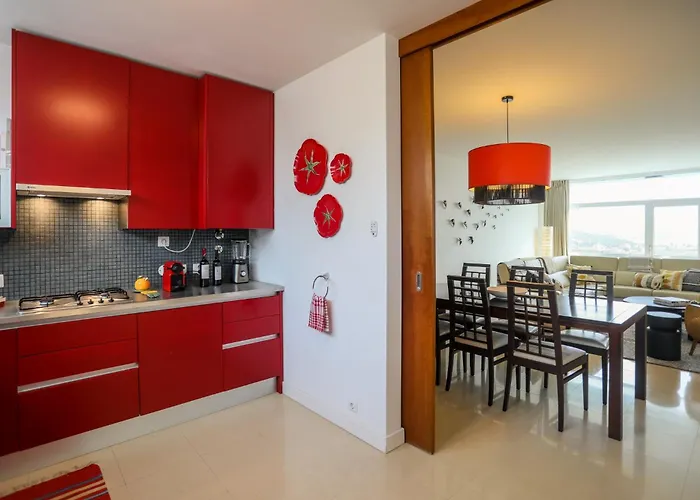 Villa Casa Andorinha With Private Pool & Coastal Views