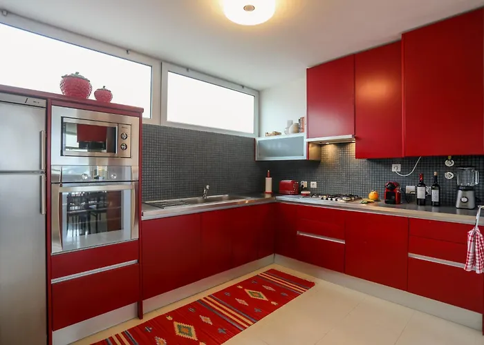 Willa Casa Andorinha With Private Pool & Coastal Views *